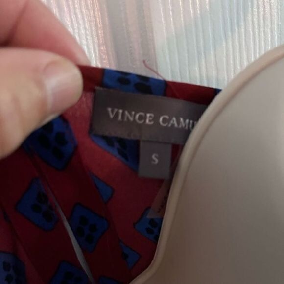 Vince Camuto Sheer Navy and Red Sleeveless top. Small - Picture 7 of 7